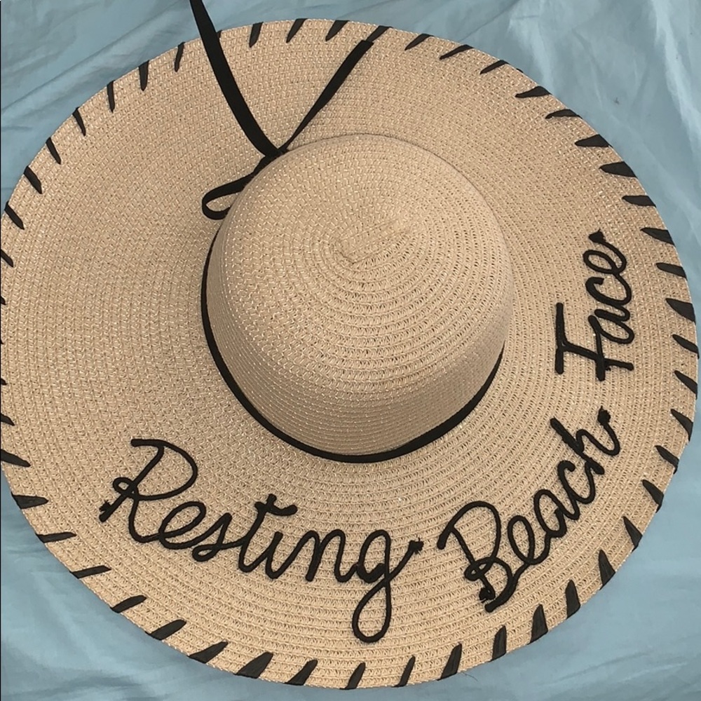 Resting Beach face straw hat!! Adorable worn once! - Picture 2 of 4